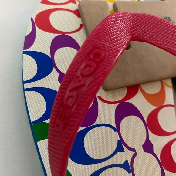 Women’s Coach Pride Rainbow Signature Flip Flops🌈​ - Picture 5 of 9